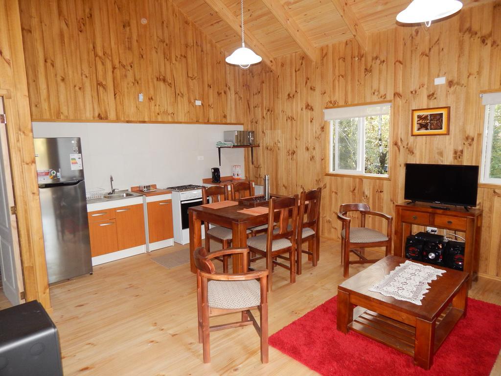 Cabanas Nutrias Patagonicas Puelo River Eksteriør bilde